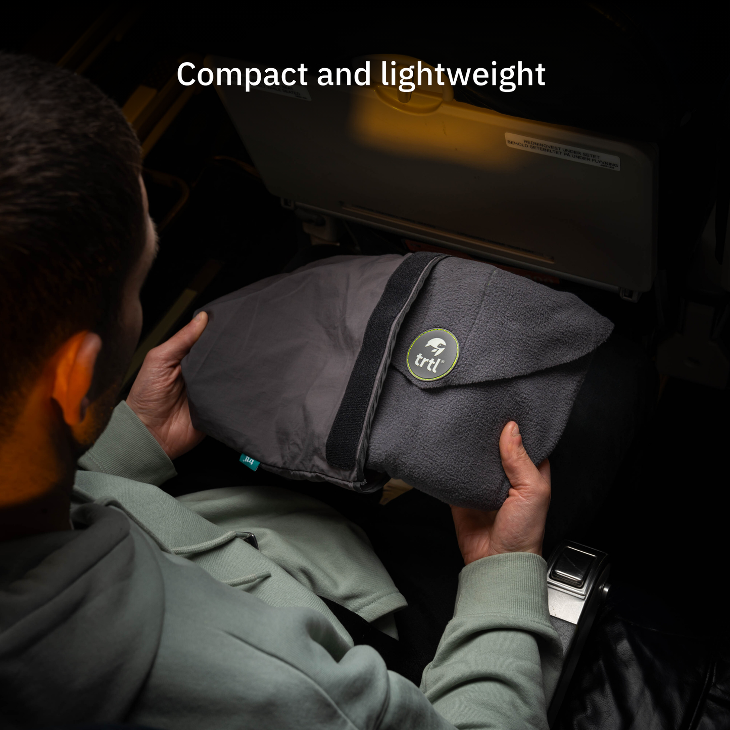 SleepGo™ – Le coussin de voyage qui vous suit partout, pour des siestes sans douleurs.