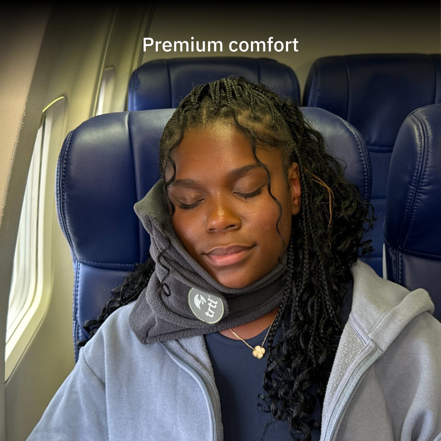 SleepGo™ – Le coussin de voyage qui vous suit partout, pour des siestes sans douleurs.